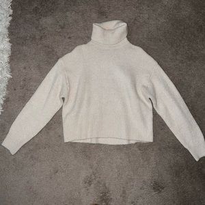 Turtle neck sweater ☺️